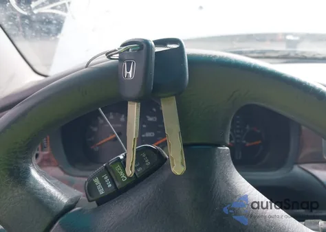 2003 Honda Odyssey Ex-L from USA, damaged, VIN 5FNRL18013B116550